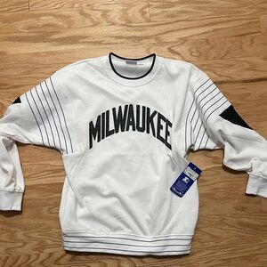 STARTER Milwaukee Bucks White Crewneck Sweater